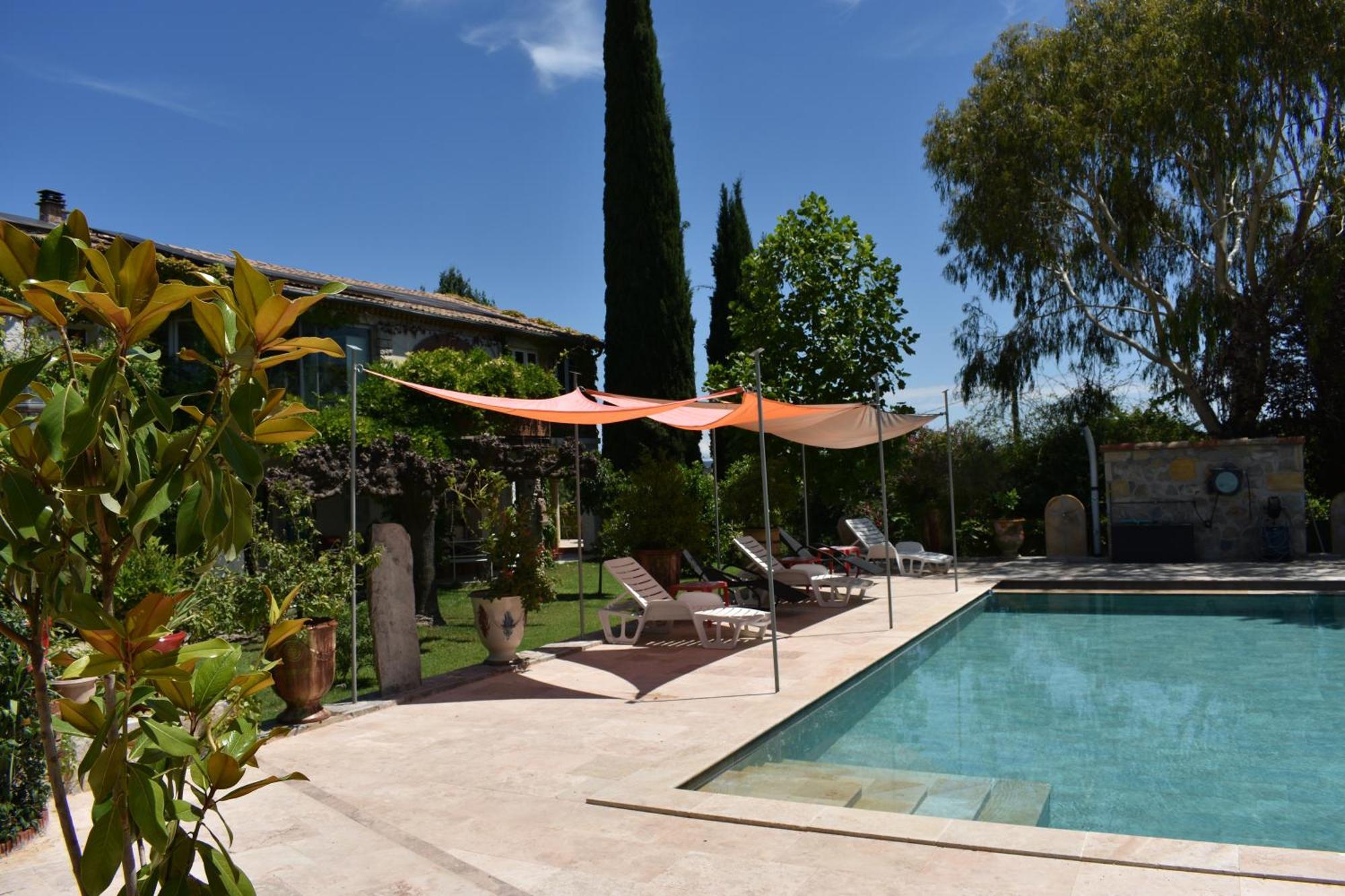 Mas De La Croix Hotel Saint-Christol-les-Ales Luaran gambar