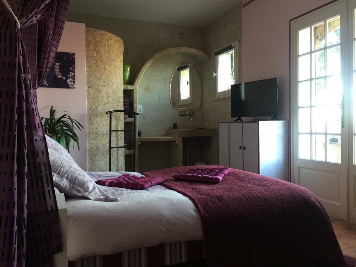 Mas De La Croix Hotel Saint-Christol-les-Ales Luaran gambar